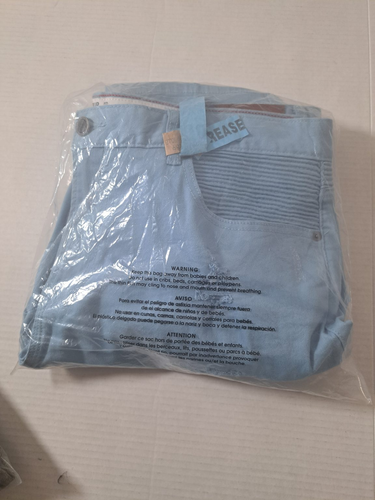 LRG Light Blue Men’s Rip Jeans, Size 40. 15