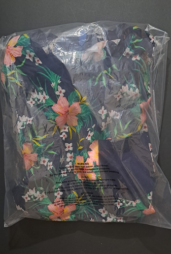 Divided Men’s Tropical Floral Pocket T-Shirt – Bold in Bloom, Size Large. 15