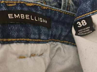 EMBELLISH NYC MENS DISTRESS PATCH JEANS SIZE 38. 8