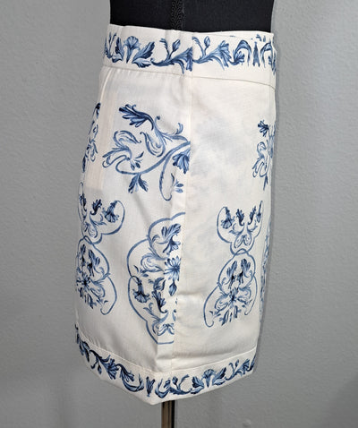 COMMENSE Women's Wrap Skirt XS White Blue Porcelain Print Side Tie NWT 3