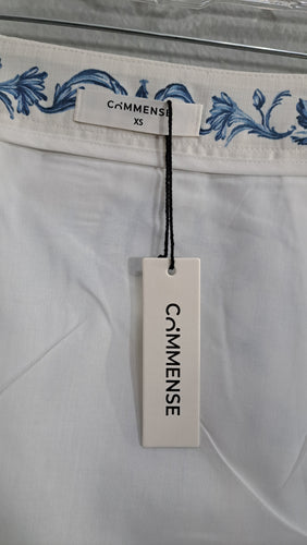 COMMENSE Women's Wrap Skirt XS White Blue Porcelain Print Side Tie NWT 8