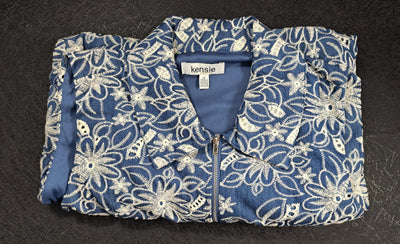 Kensie Women’s Size 12 Blue White Floral Embroidered Sleeveless Zip Front Dress 15