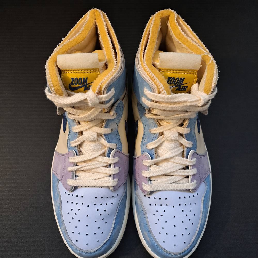 JORDAN 1 HIGH ZOOM AIR CMFT CELESTINE BLUE SIZE 8.
