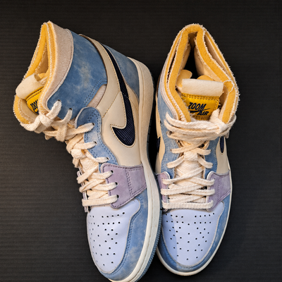 JORDAN 1 HIGH ZOOM AIR CMFT CELESTINE BLUE SIZE 8. 2