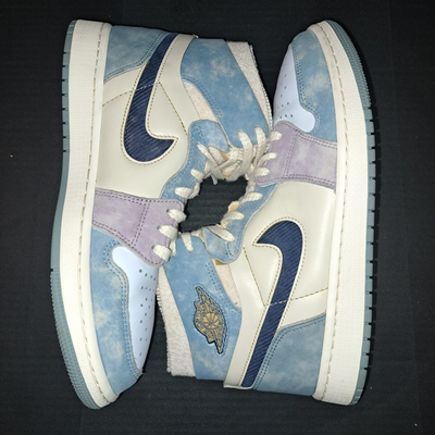 JORDAN 1 HIGH ZOOM AIR CMFT CELESTINE BLUE SIZE 8. 5